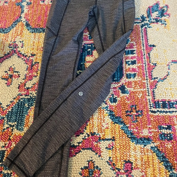 LuLu Grey Leggings - Picture 2 of 4